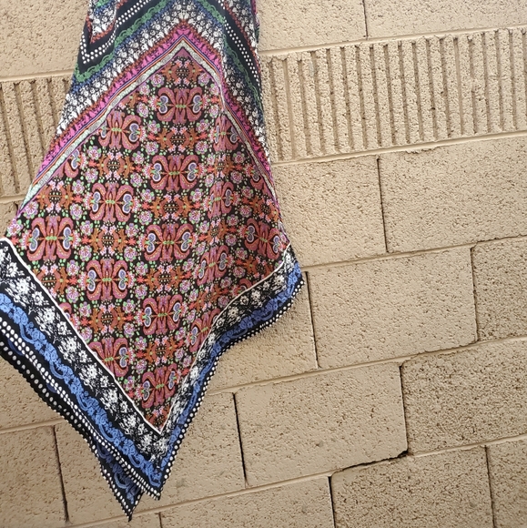 Klozlyne Handkerchief Hem Boho Dress. - Picture 3 of 12